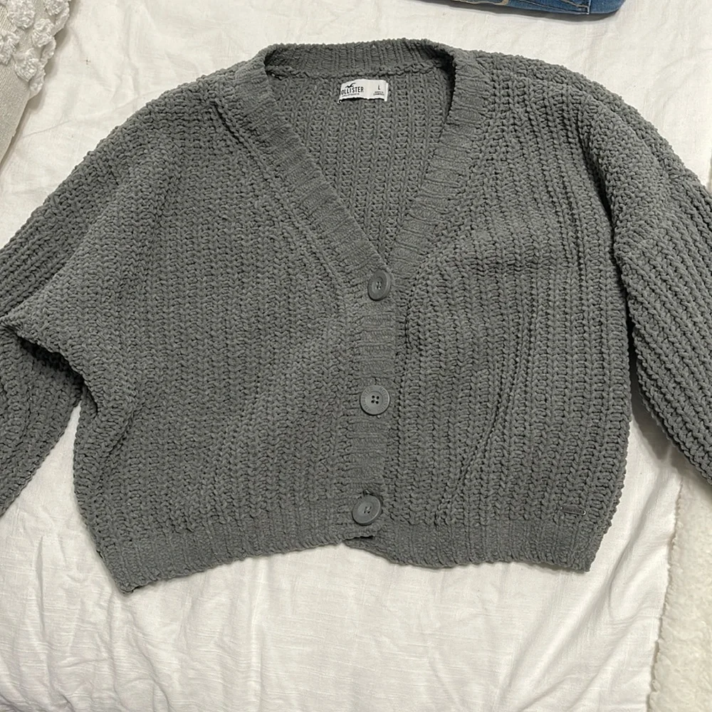 Hollister Cropped Cardigan - Picture 1 of 3